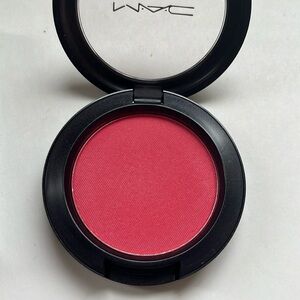 MAC Powder Blush in Oh My!